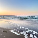 海邊療癒的科學依據：海浪聲、負離子與心靈平衡